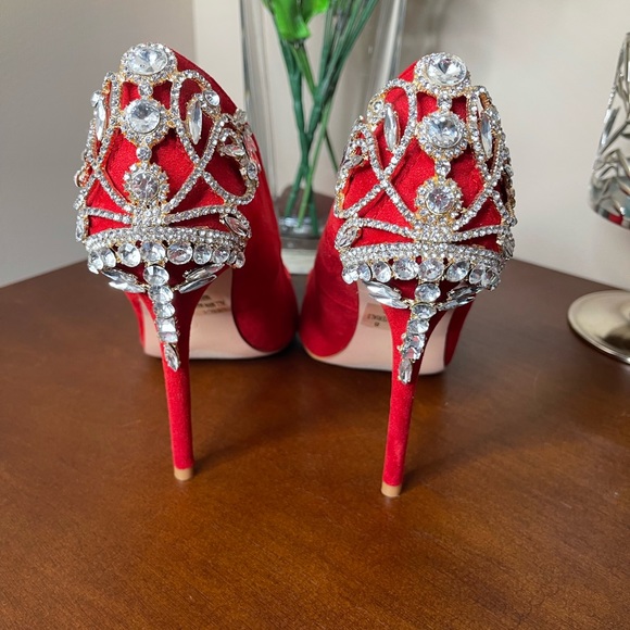 Never worn before - Picture 4 of 6